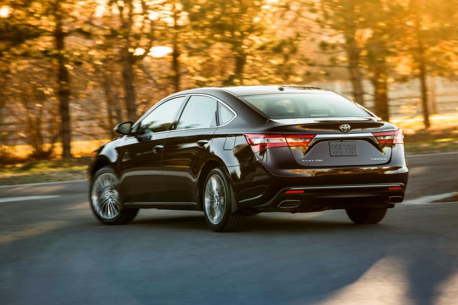  Toyota Avalon Limited 2015 года  (NA) (фото 15 из 31)